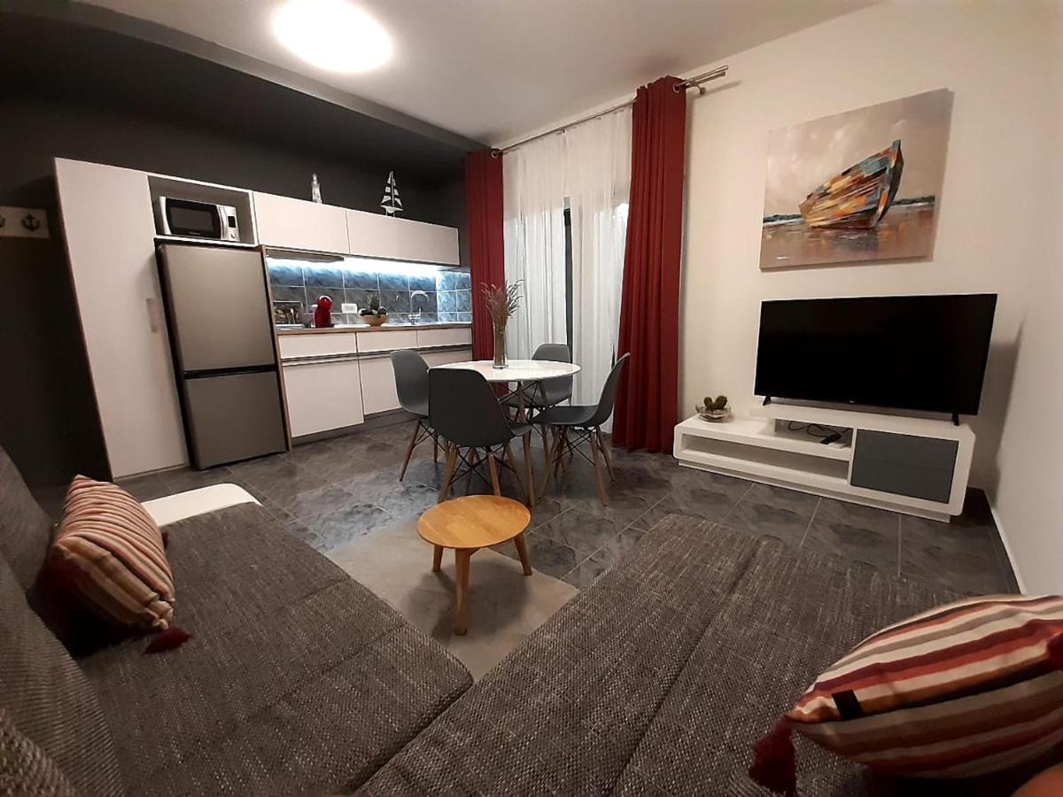 Solis Adriaticum Apartments Jasenice  Eksteriør billede